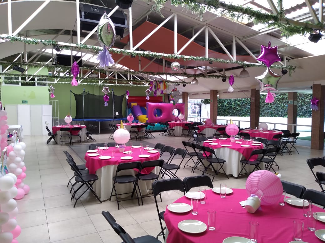 trampolin_brincolin Paquete de servicios con centro de mesa